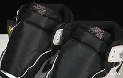 Hyperoad Retro High Jordan Stage Haze OG 1 0430
